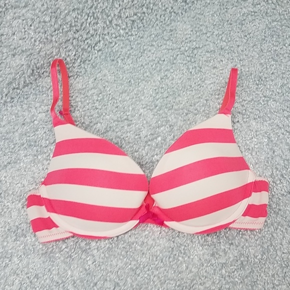 Xhilaration Other - Striped padded bra